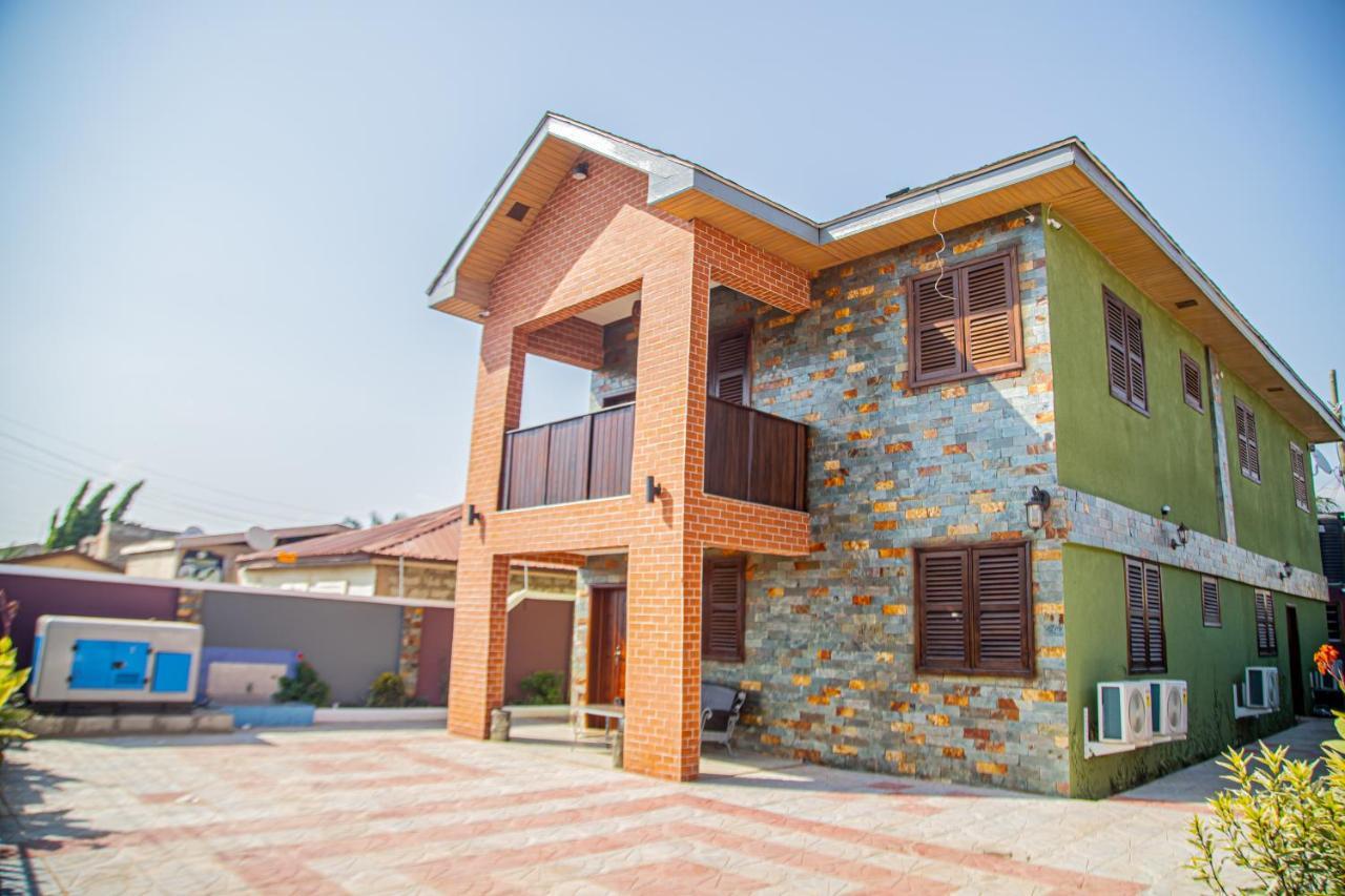 אקרה Bays Boutique Apartment מראה חיצוני תמונה