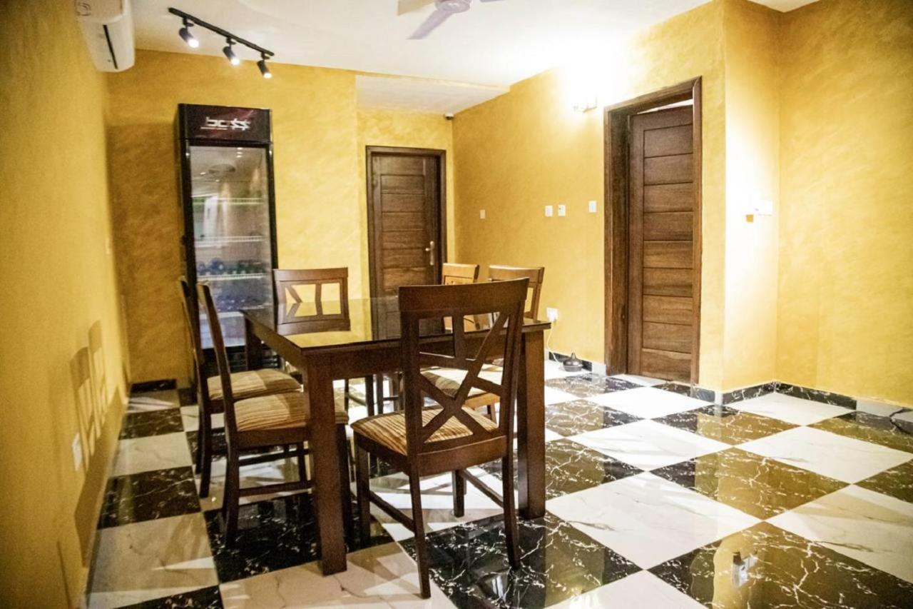 אקרה Bays Boutique Apartment מראה חיצוני תמונה