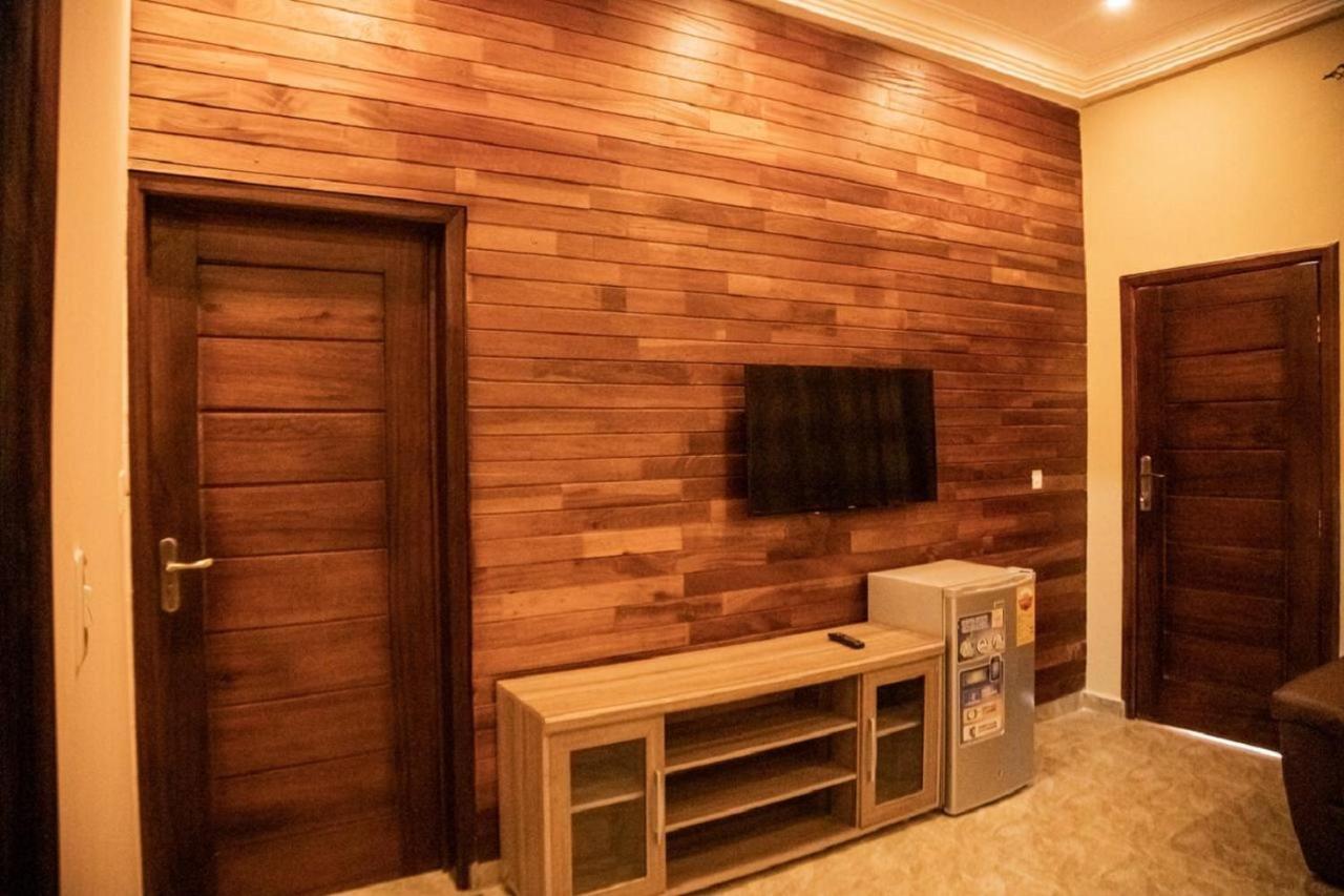 אקרה Bays Boutique Apartment מראה חיצוני תמונה