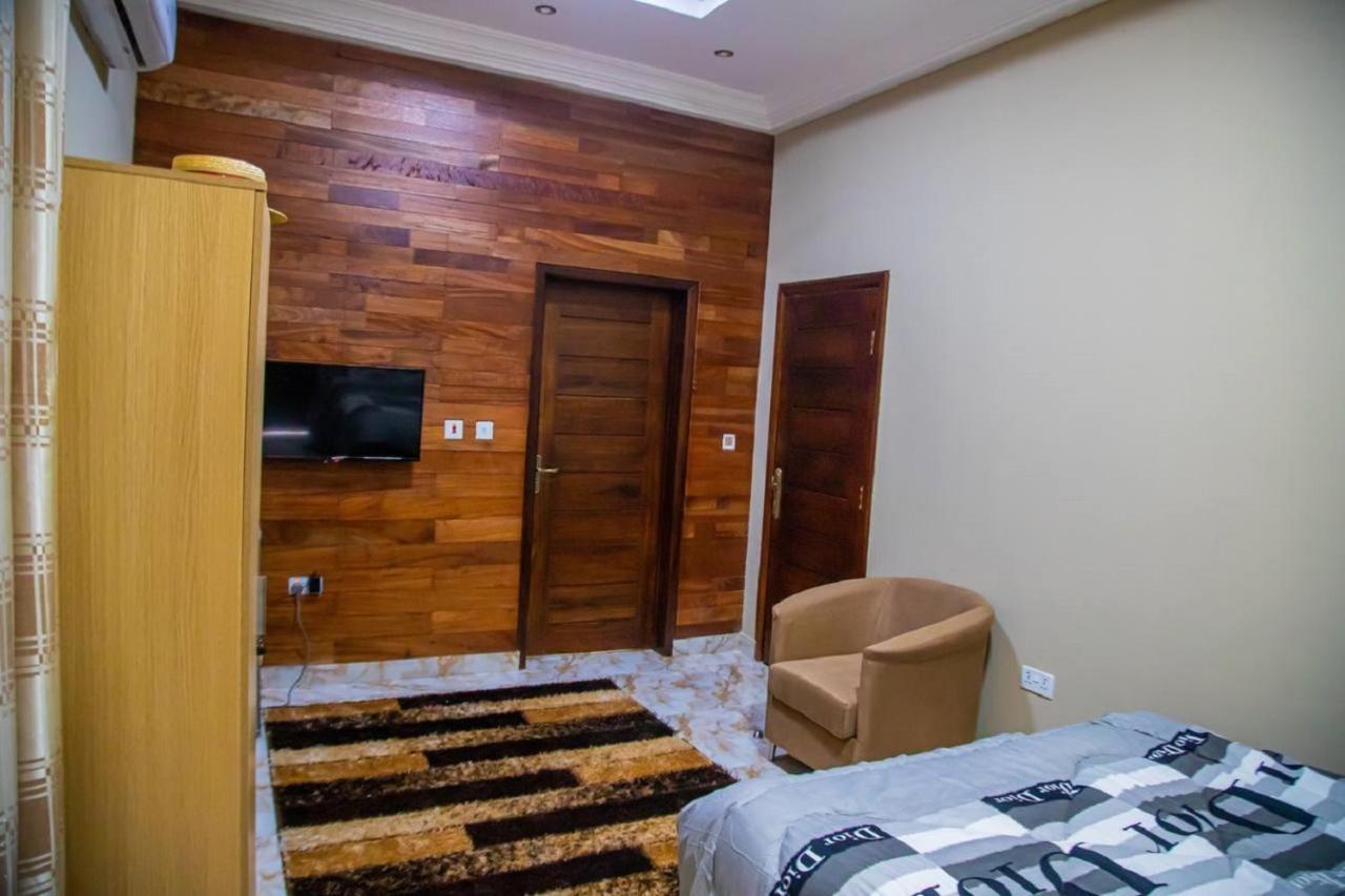 אקרה Bays Boutique Apartment מראה חיצוני תמונה