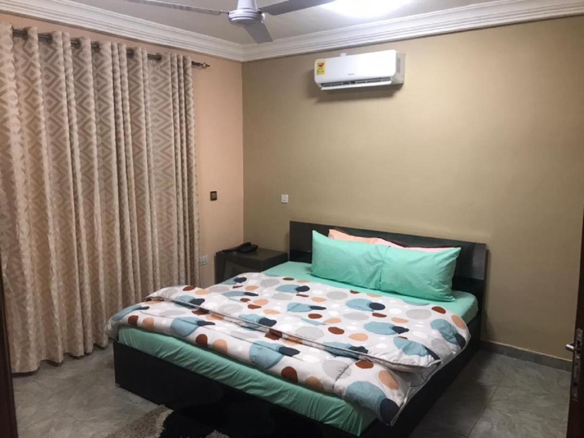 אקרה Bays Boutique Apartment מראה חיצוני תמונה