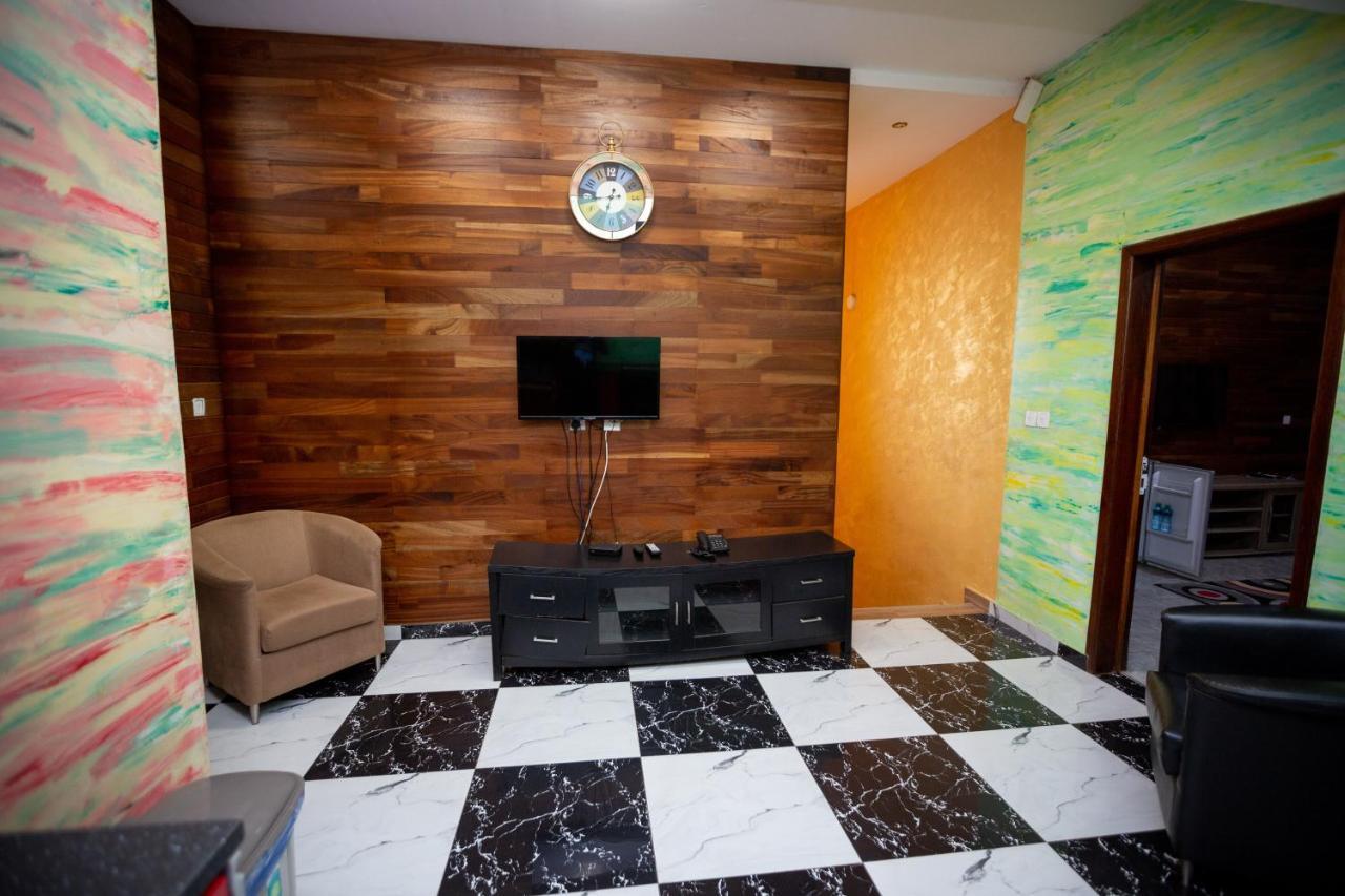 אקרה Bays Boutique Apartment מראה חיצוני תמונה