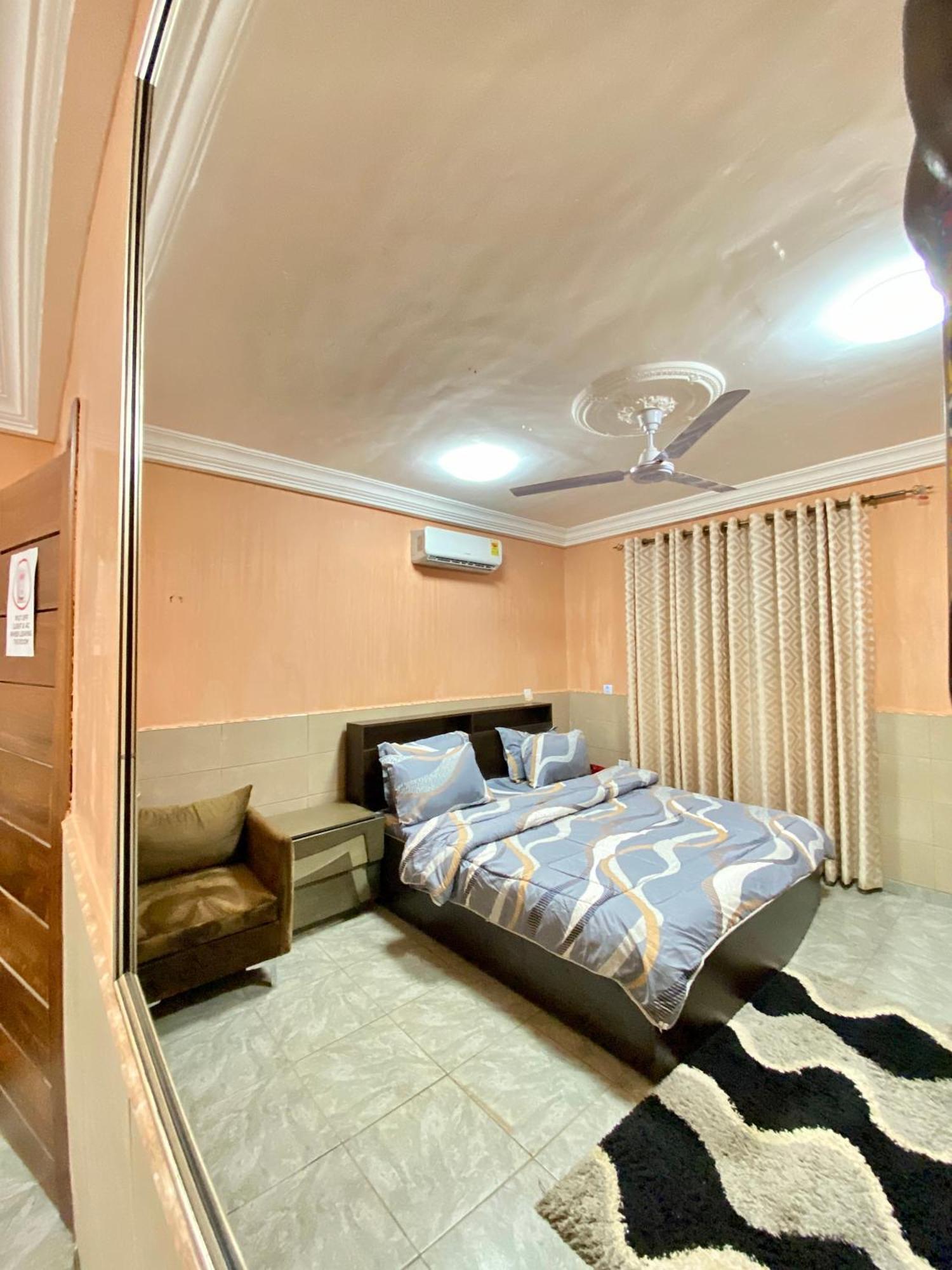 אקרה Bays Boutique Apartment מראה חיצוני תמונה