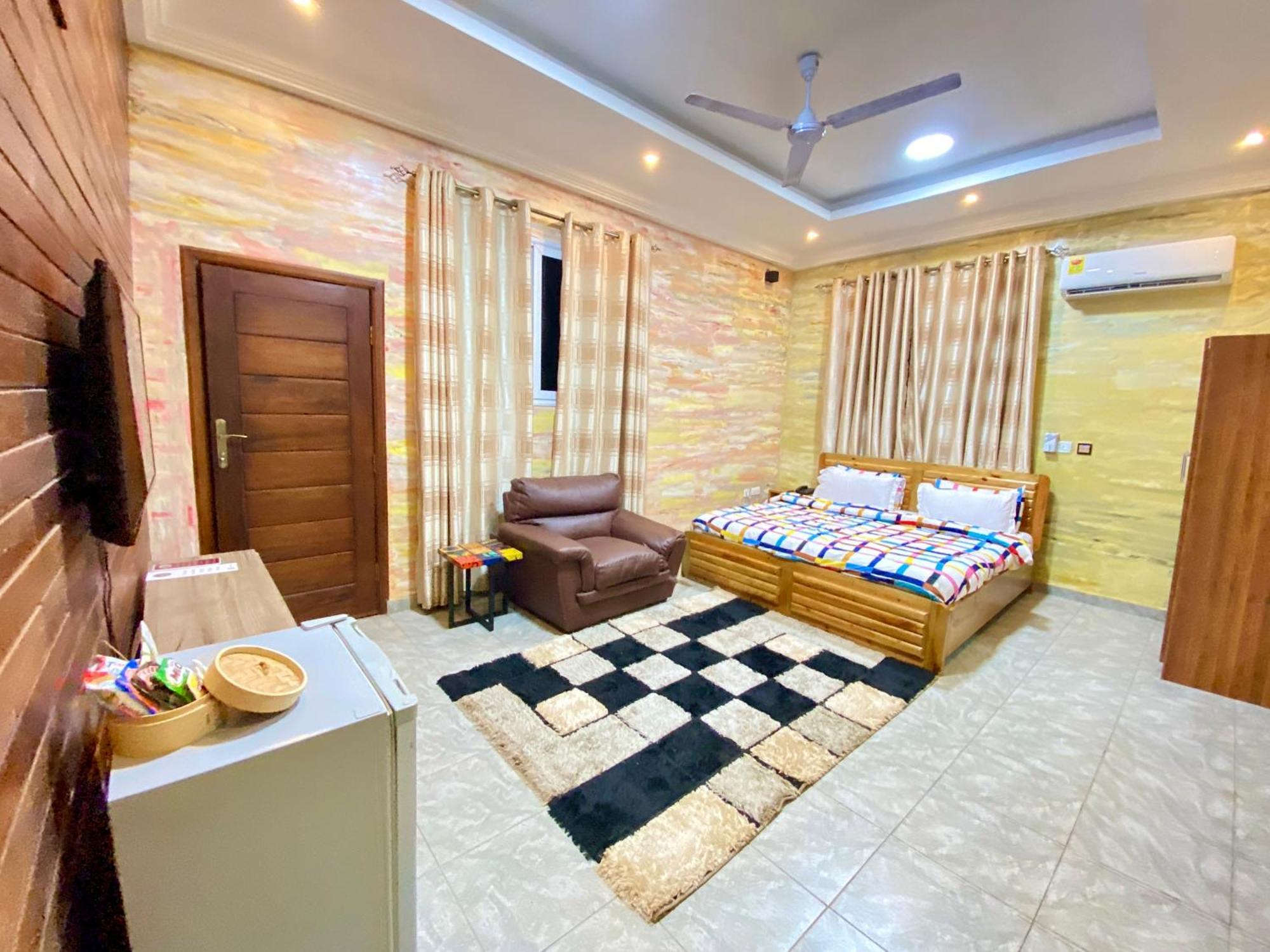 אקרה Bays Boutique Apartment מראה חיצוני תמונה