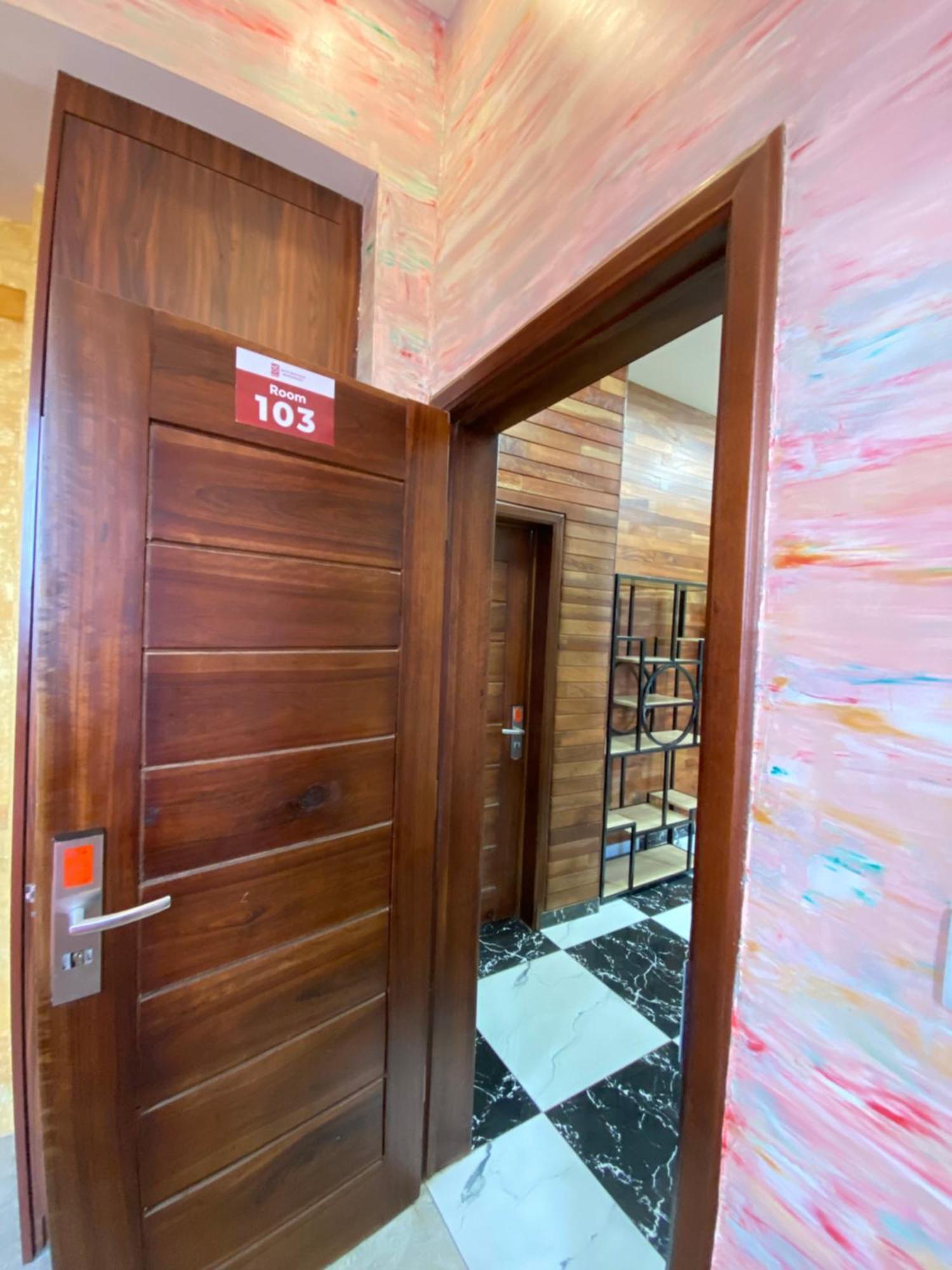 אקרה Bays Boutique Apartment מראה חיצוני תמונה