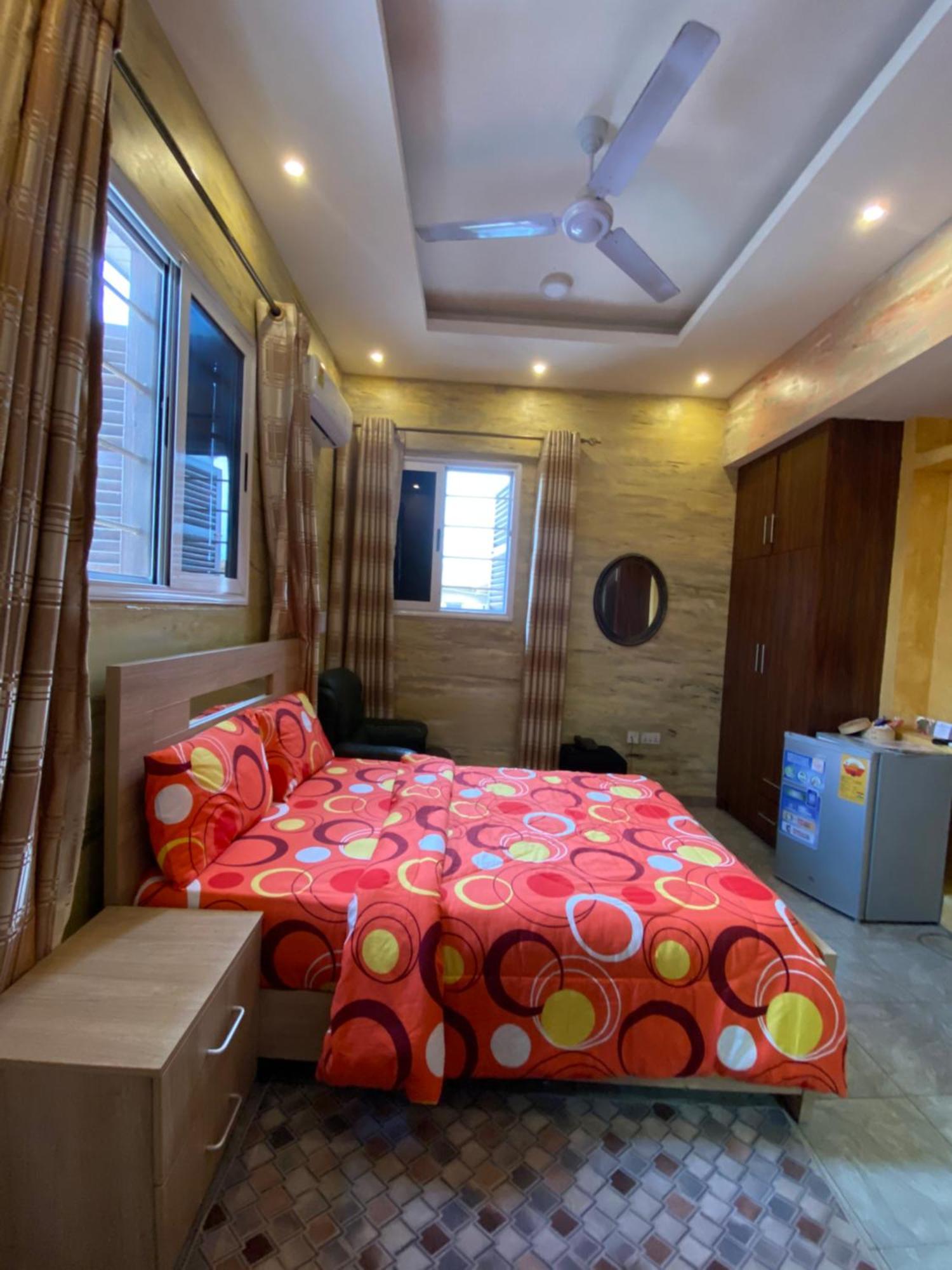 אקרה Bays Boutique Apartment מראה חיצוני תמונה