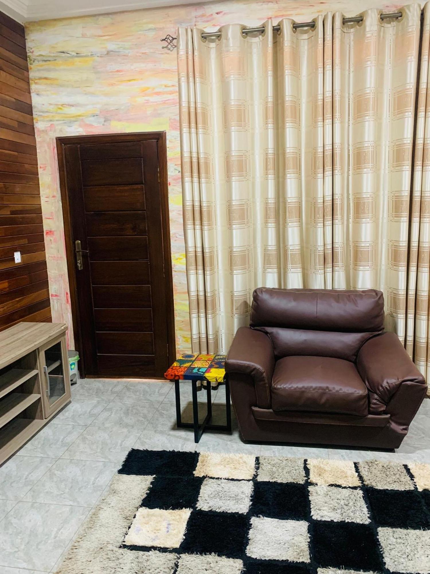 אקרה Bays Boutique Apartment מראה חיצוני תמונה