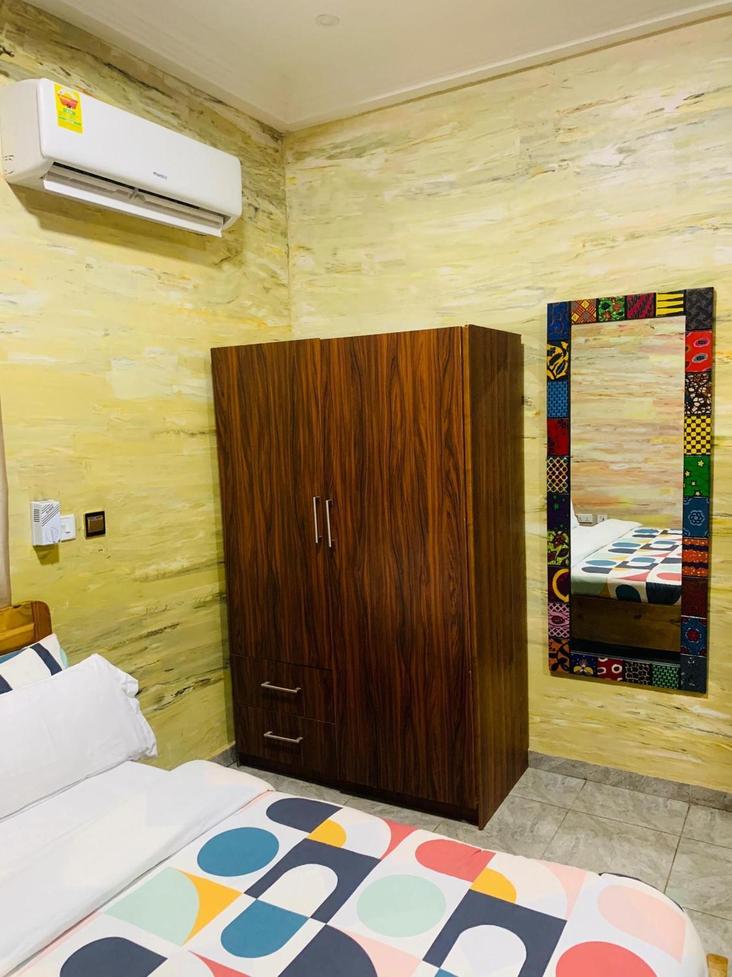 אקרה Bays Boutique Apartment מראה חיצוני תמונה