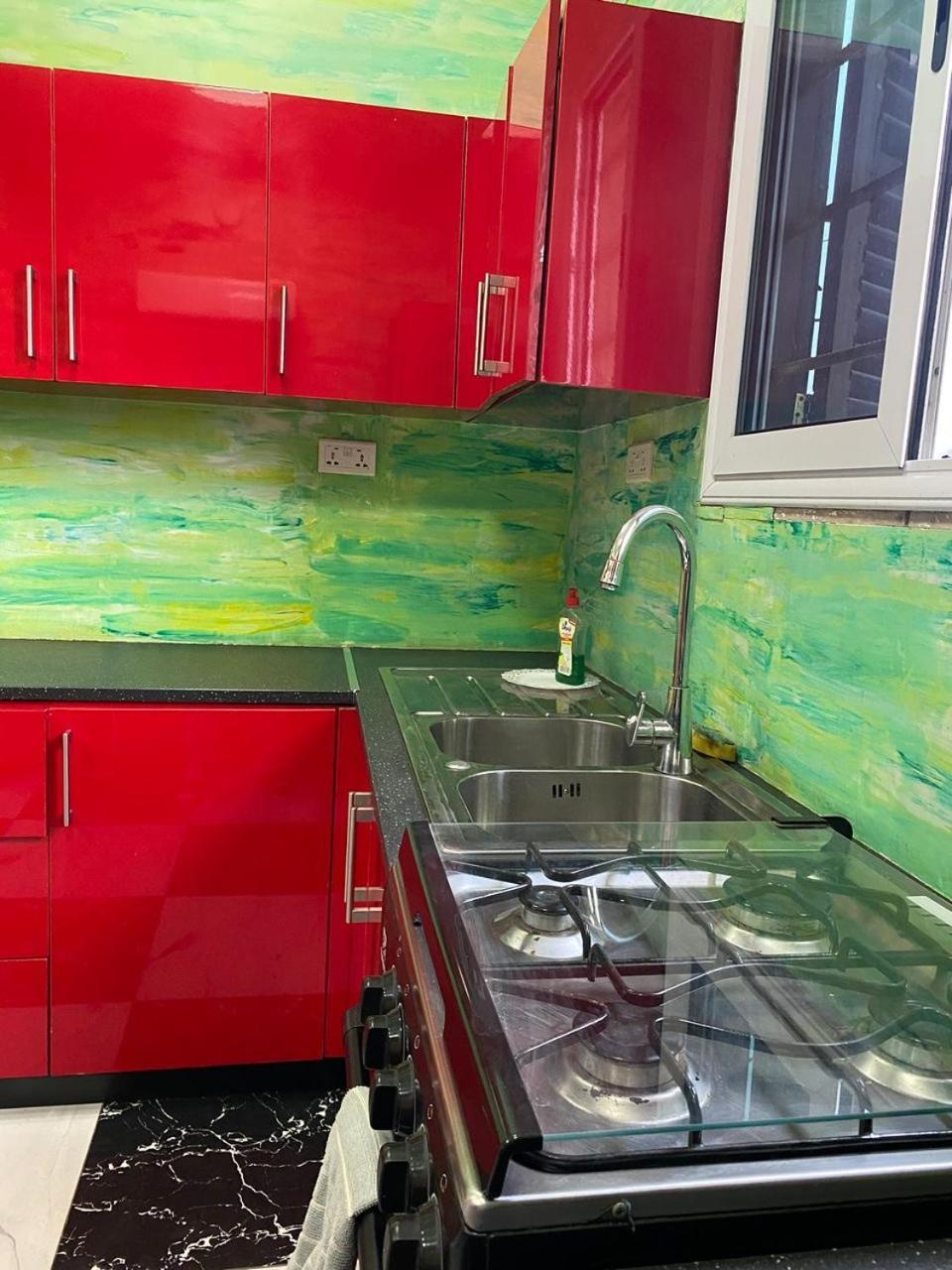 אקרה Bays Boutique Apartment מראה חיצוני תמונה